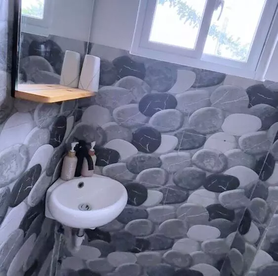 Mactan Hostel