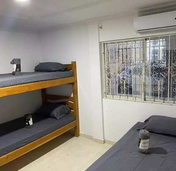 پانسیون Hostal Casa Blanca