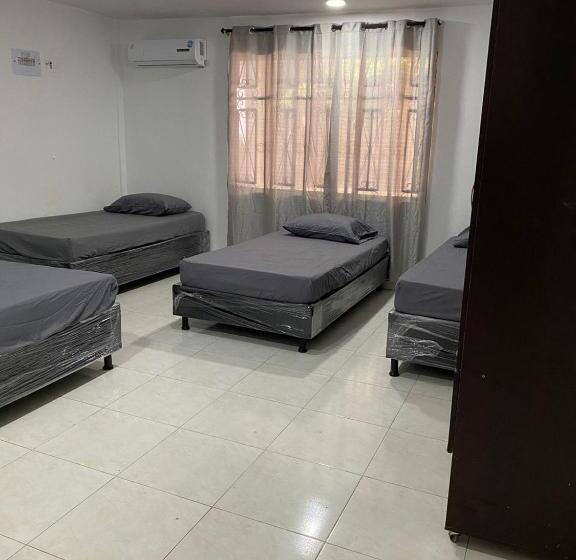 پانسیون Hostal Casa Blanca