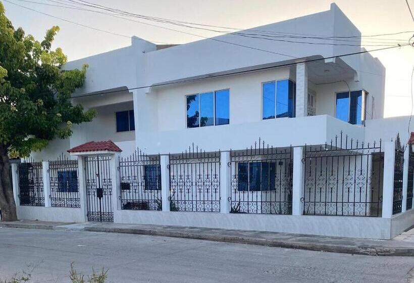 پانسیون Hostal Casa Blanca