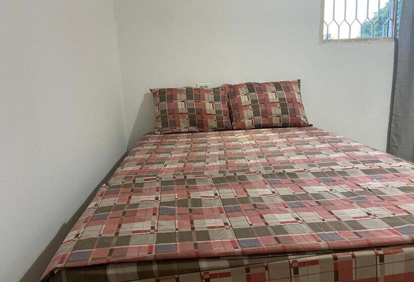 پانسیون Hostal Casa Blanca