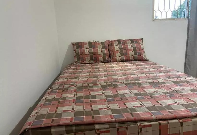 پانسیون Hostal Casa Blanca