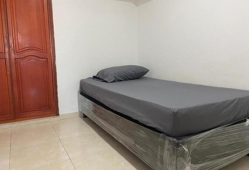 پانسیون Hostal Casa Blanca