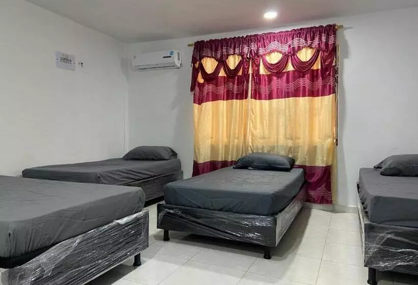 پانسیون Hostal Casa Blanca