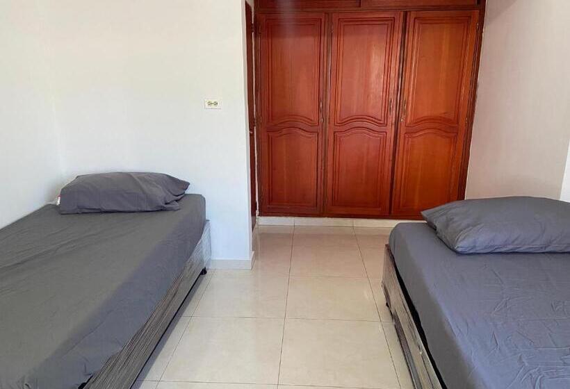 پانسیون Hostal Casa Blanca