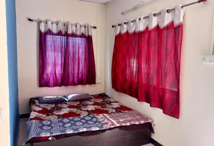 Majatalo Shreeji Home Stay