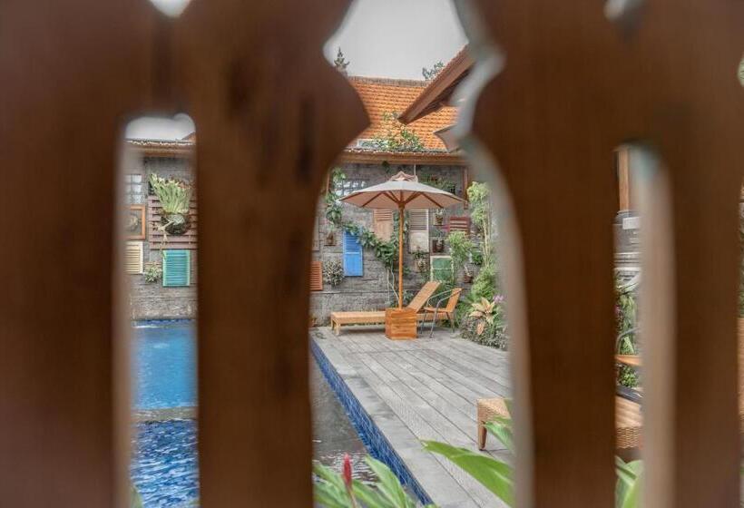 Пансион Taman Prabhawa