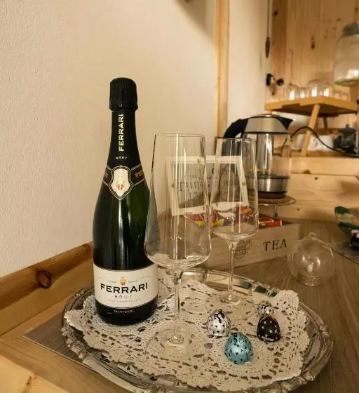 ペンション Villa Zoe   Suite Con Sauna