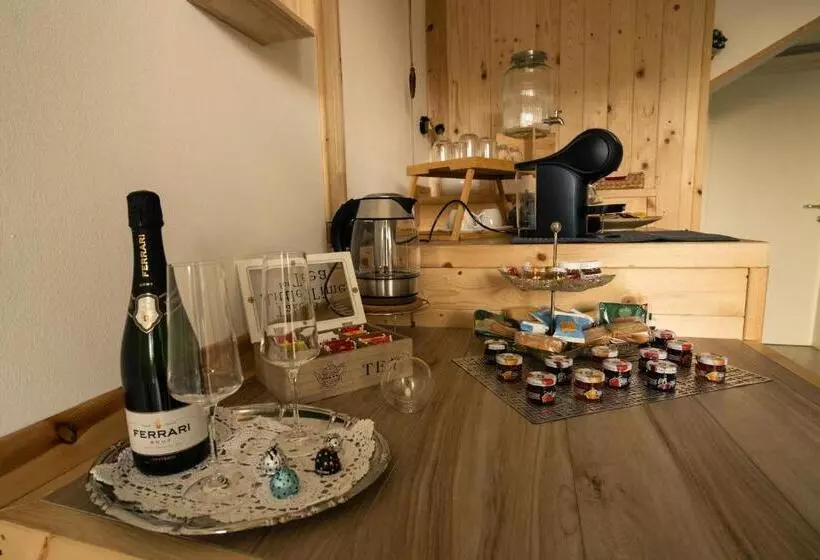 ペンション Villa Zoe   Suite Con Sauna