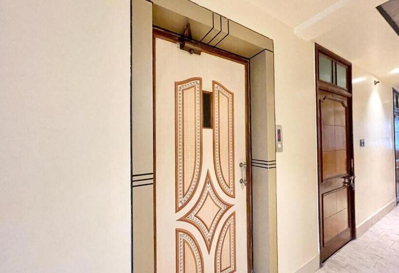 酒店 Shivam ! Varanasi होटल शिवम హోటల్ శివం ஹோட்டல் சிவம் Forɘigner S Choice ! Fully Air Conditioned Hote