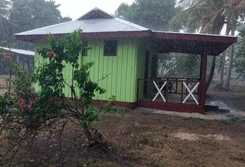 Lomakeskus Yawekata Eco Still Bluewater Lodge