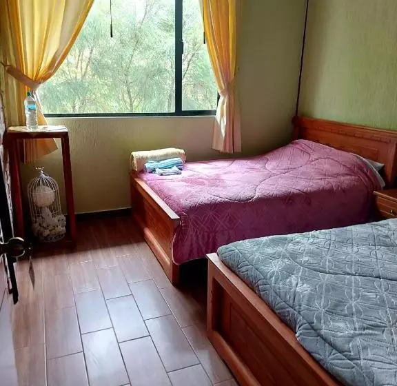 هاستل Hostería Quinta Inés María