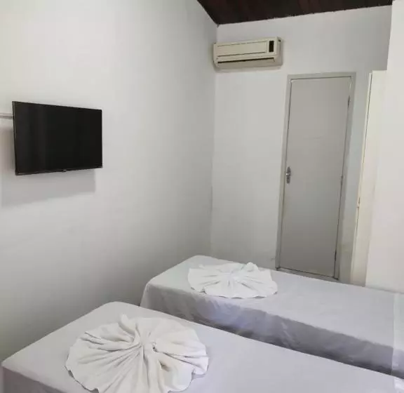 Retkeilymaja Pousada Belo Mar