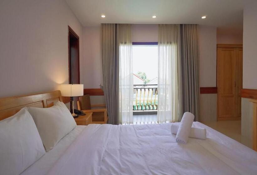 تختخواب و صبحانه Ong Tam Tra Que Villa