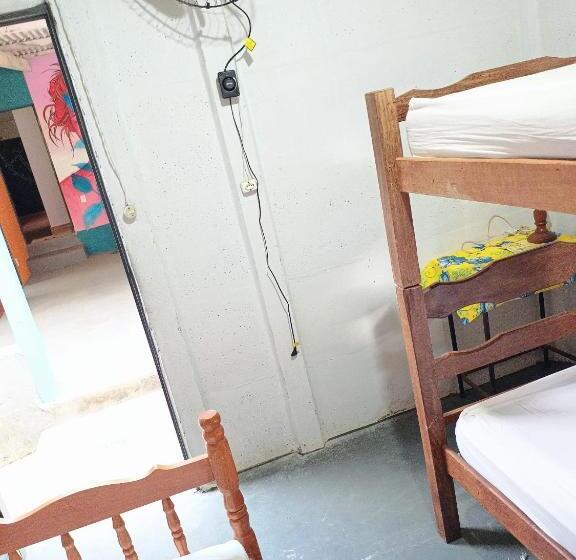 Canastra Hostel E Camping Quartos