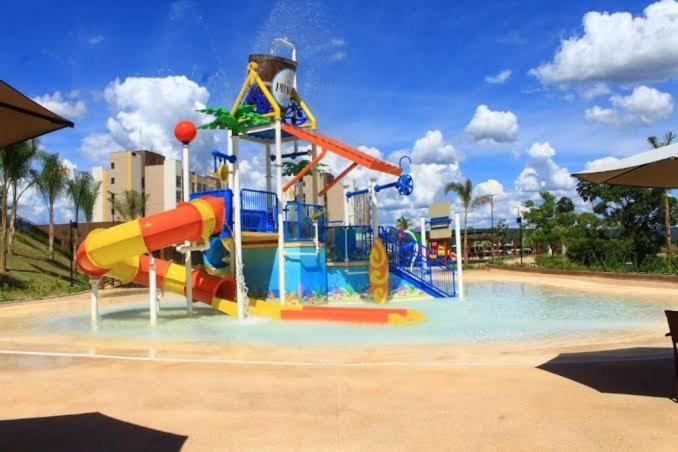 هتل Resort Praias Do Lago Park