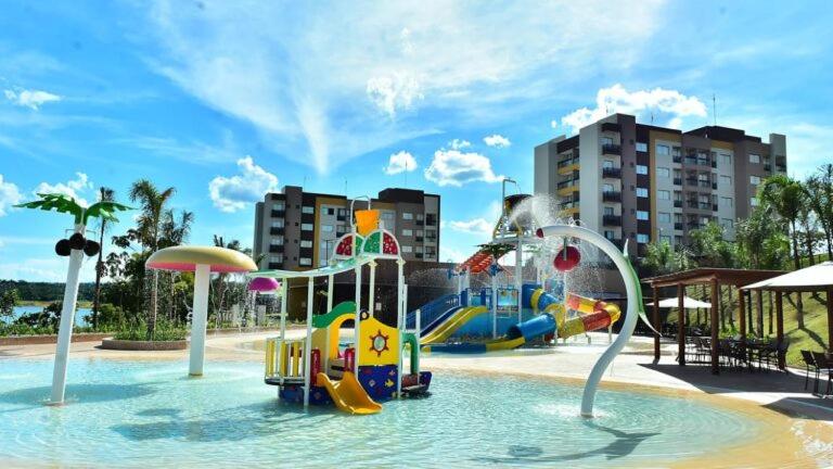 هتل Resort Praias Do Lago Park