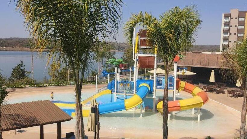 هتل Resort Praias Do Lago Park