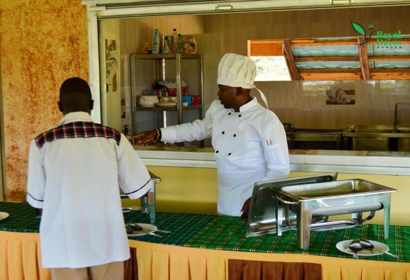 هتل Royal Doves Garden