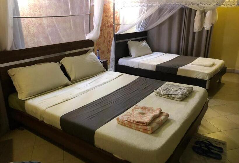 هتل Royal Doves Garden