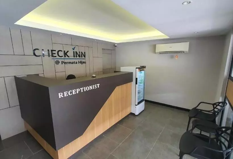 ペンション Check Inn Permata Hijau
