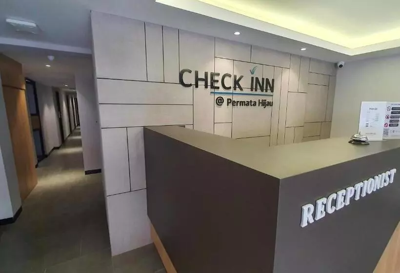 ペンション Check Inn Permata Hijau