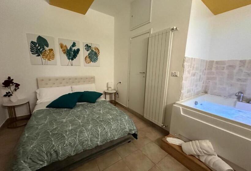 פנסיון Le Plaisir Luxury Room Con Vasca Idromassaggio