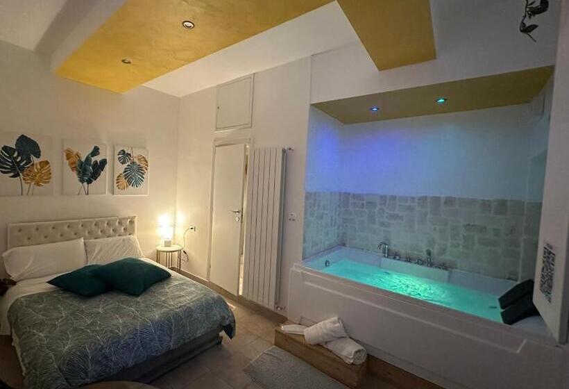 פנסיון Le Plaisir Luxury Room Con Vasca Idromassaggio