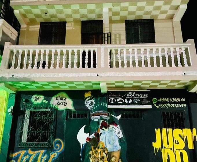 پانسیون Juju Boutique & House