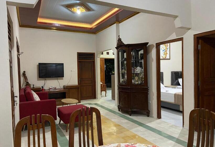 پانسیون Nawasena Guesthouse Jogja