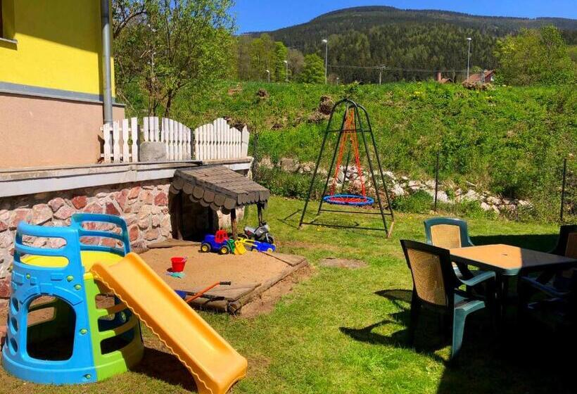 بنسيون Penzion Natty   S Wellness Přímo U Sjezdovky