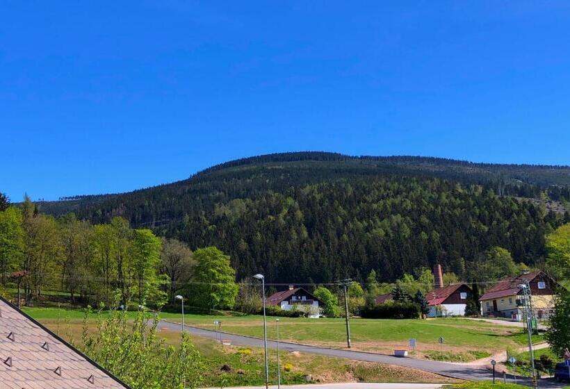 بنسيون Penzion Natty   S Wellness Přímo U Sjezdovky