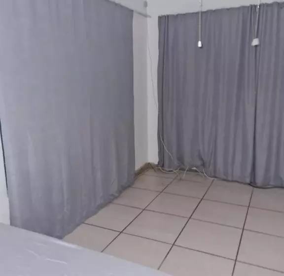 ペンション Streetview Suites