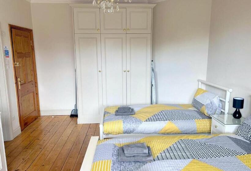 Sutton Studio Apartments