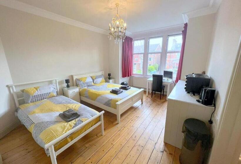 Sutton Studio Apartments