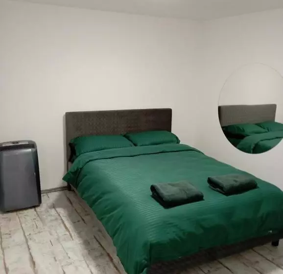 Retkeilymaja Pensiune Sweet Touch