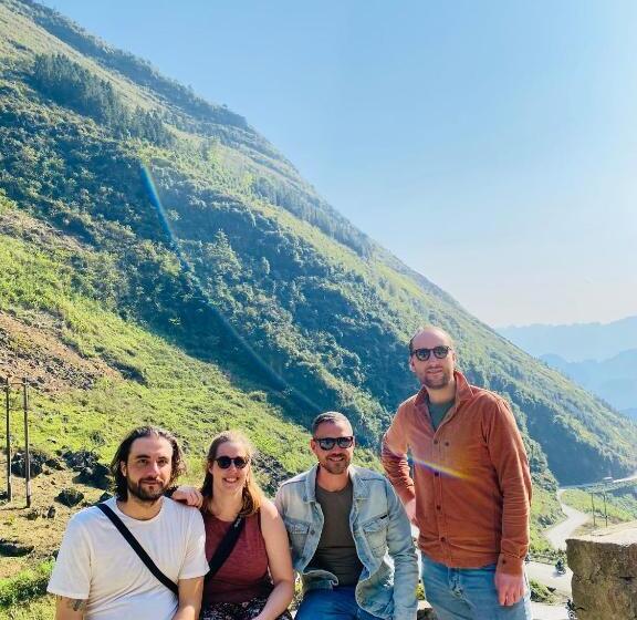 تختخواب و صبحانه Strawberry House , Tour & Motorbikes Rentel