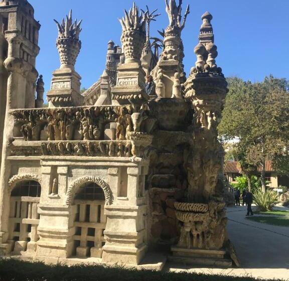 Bed and Breakfast Villa De Garrigue