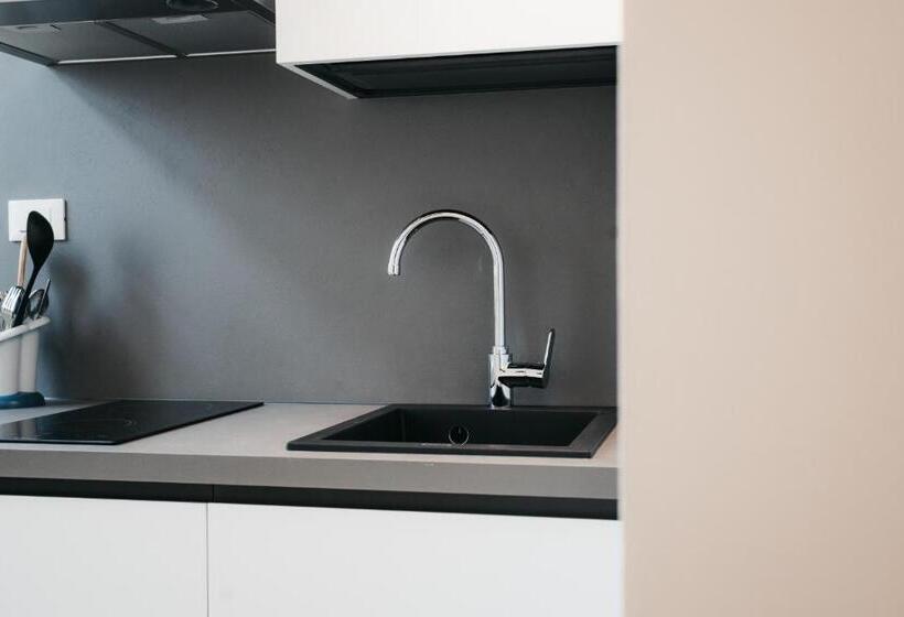 ベッドアンドブレックファースト Winning Apartments