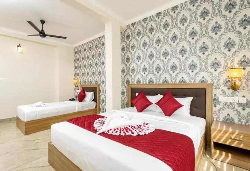 ホテル Esaa Airport