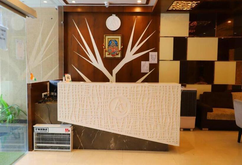 Отель Ananda Castle