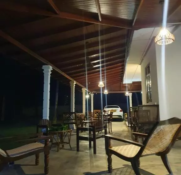 ホテル Jayandra Holiday Bungalow