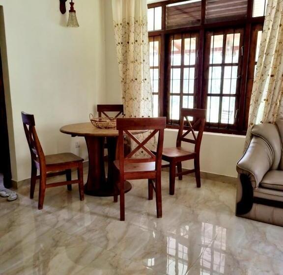 فندق Jayandra Holiday Bungalow