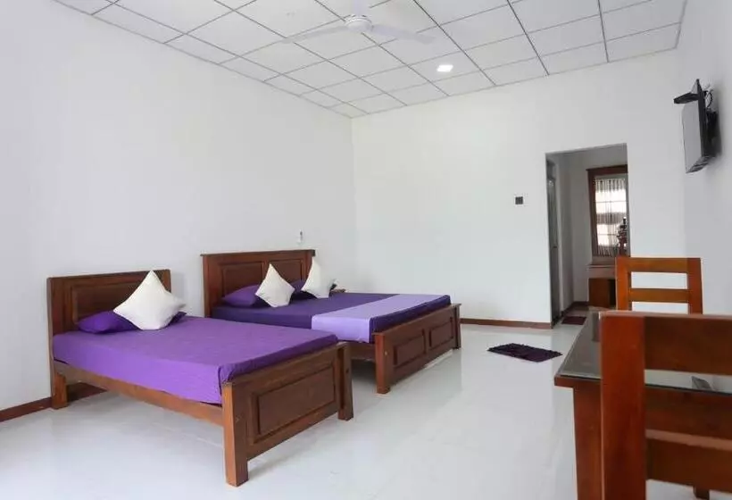 ホテル Kumbuk Sewana Villa