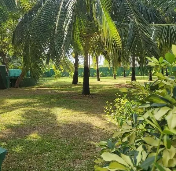 ホテル Kumbuk Sewana Villa