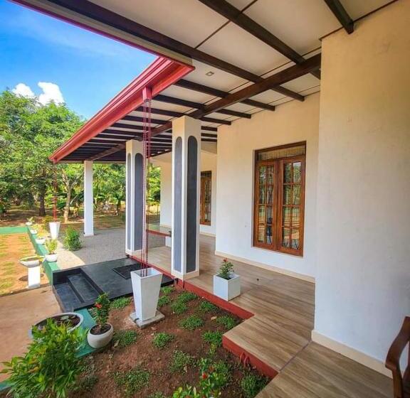 ホテル Kumbuk Sewana Villa