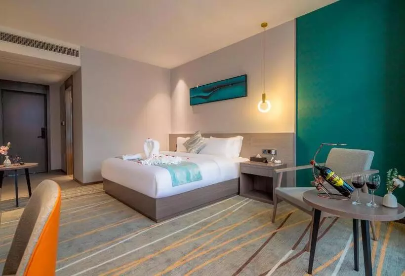 Hotelli Luzhou Baian Smart