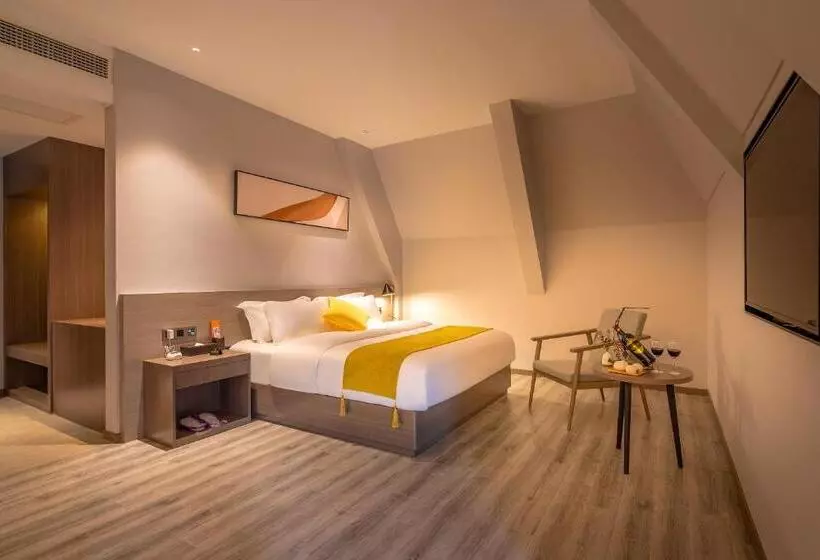 Hotelli Luzhou Baian Smart