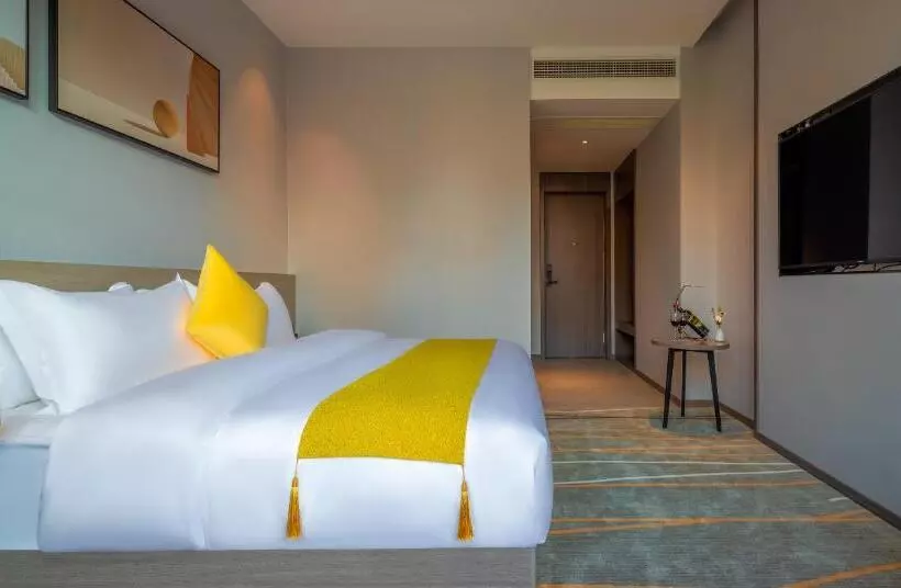 Hotelli Luzhou Baian Smart