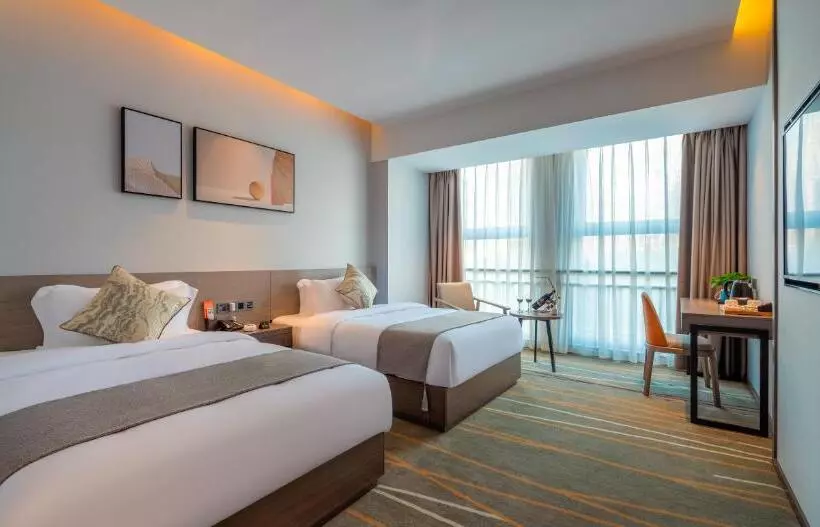 Hotelli Luzhou Baian Smart